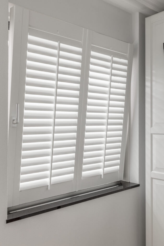 Jasno Shutters